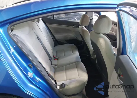 2017 Hyundai Elantra Se z USA, uszkodzony, nr VIN 5NPD74LFXHH209586